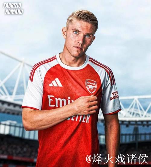 一起等待转会！太阳报：马杜埃凯和桑乔一同参加音乐节