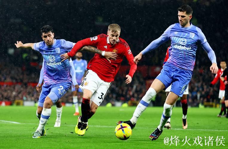 曼联vs伯恩茅斯上半场非点球xG为3.6，本赛季英超上半场最高