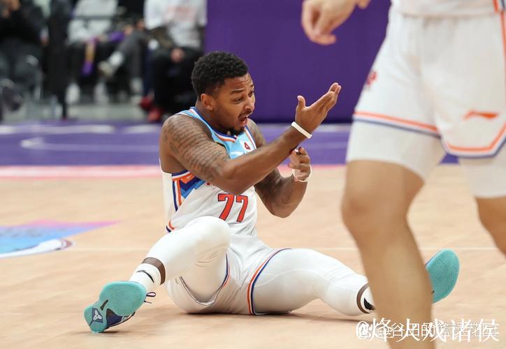 威尔斯50分辽宁大胜新疆 首钢1分险胜同曦